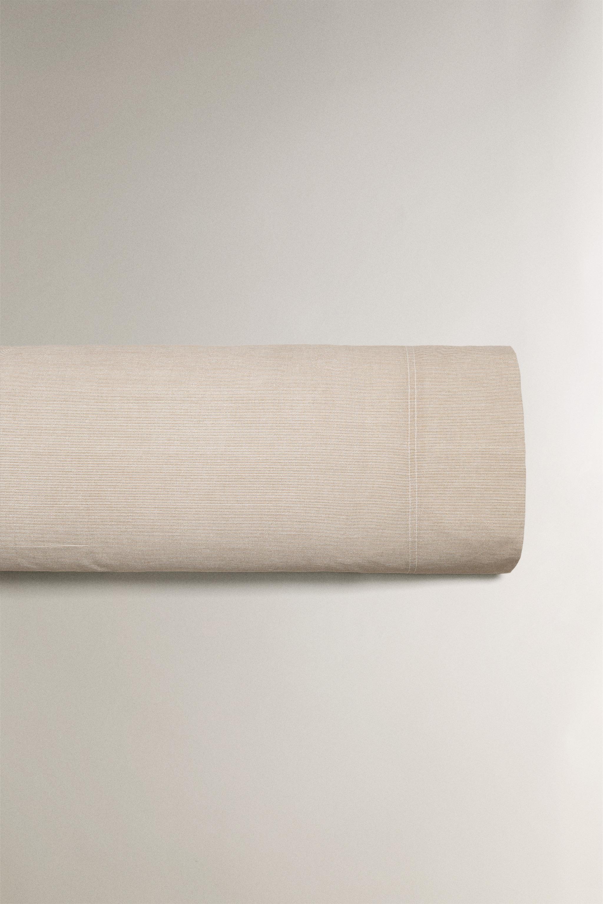 REVERSIBLE STRIPED PILLOWCASE